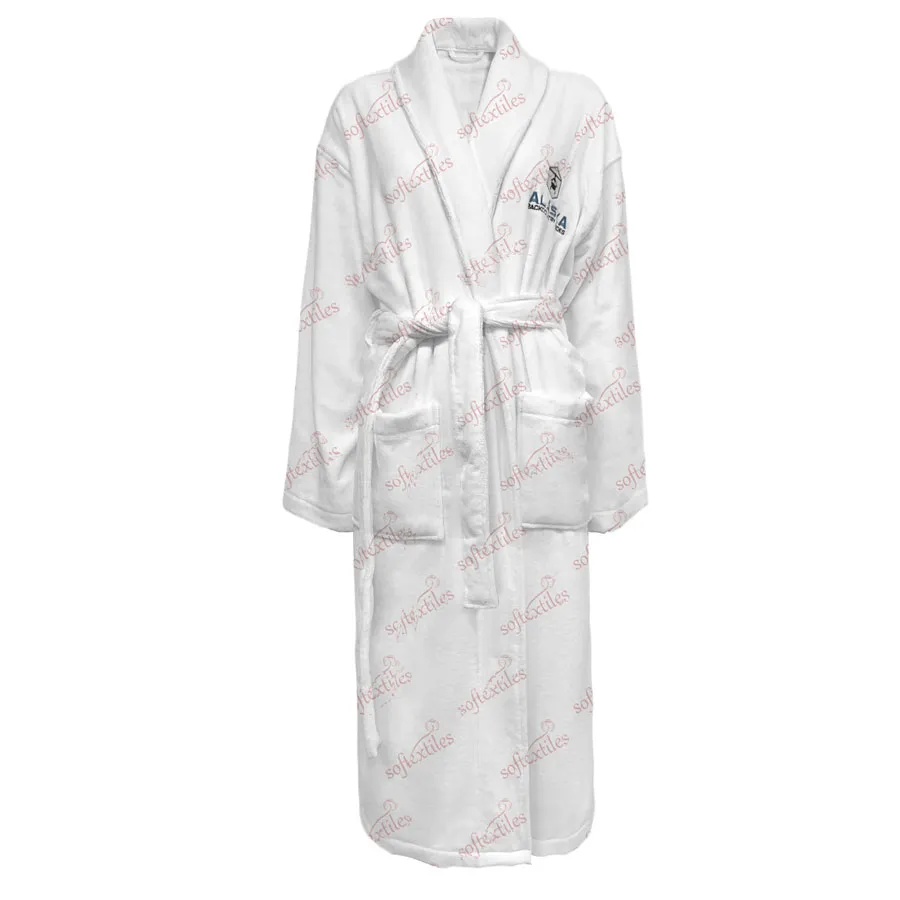 Cut Pilehospitality bathrobe texture review, image 2, showing fabric texture, absorbency cues, and surface handfeel.